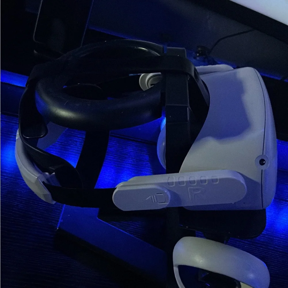 Oculus Quest 2 Standalone VR Headset White